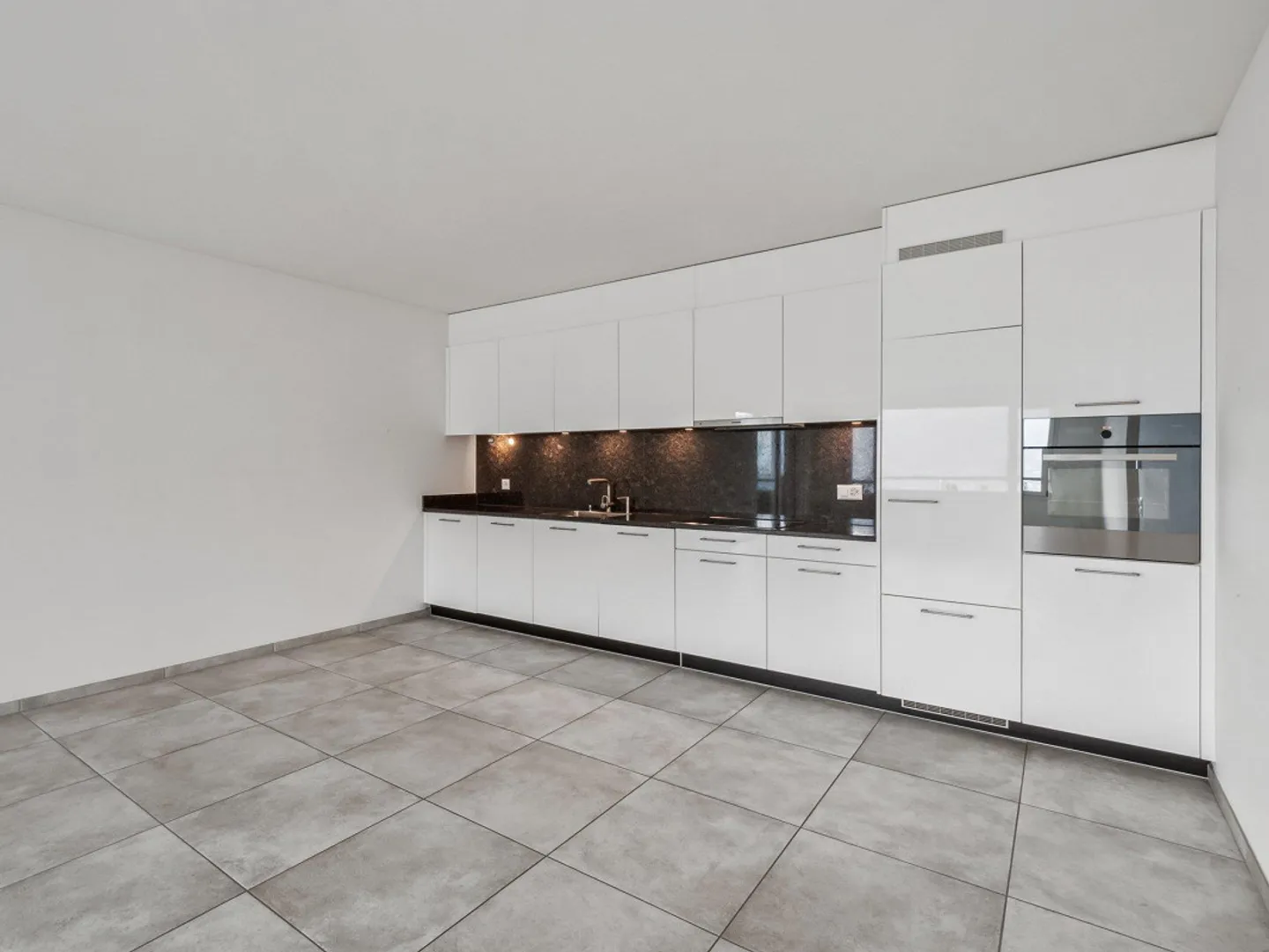 Appartamento in vendita - Foto 8 di 22