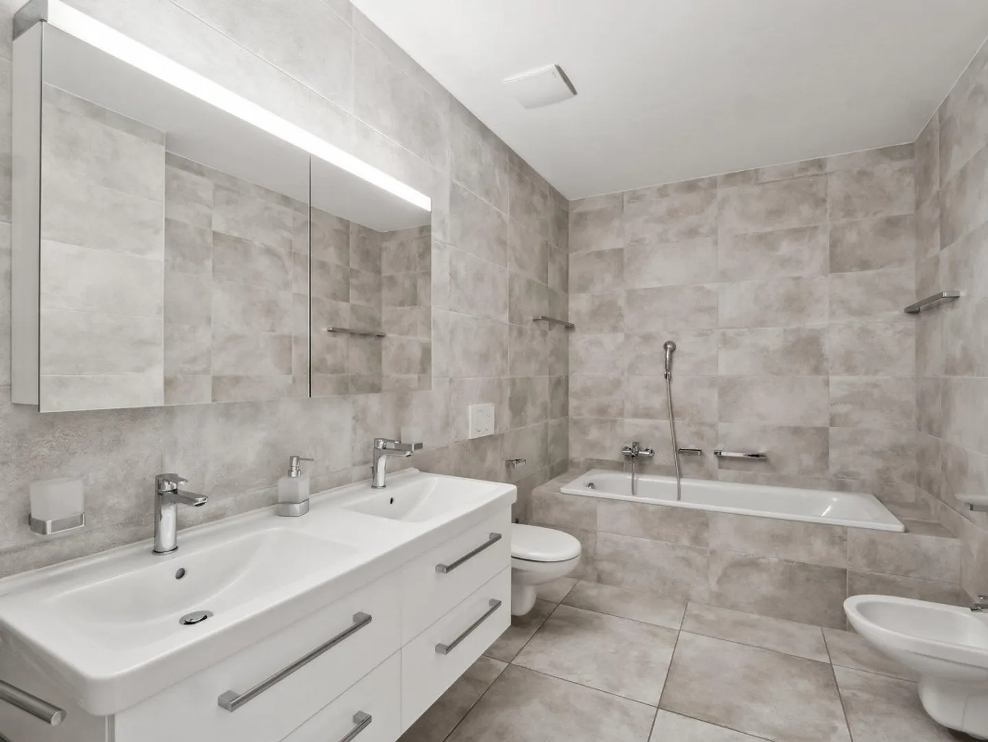 Appartamento in vendita - Foto 6 di 22