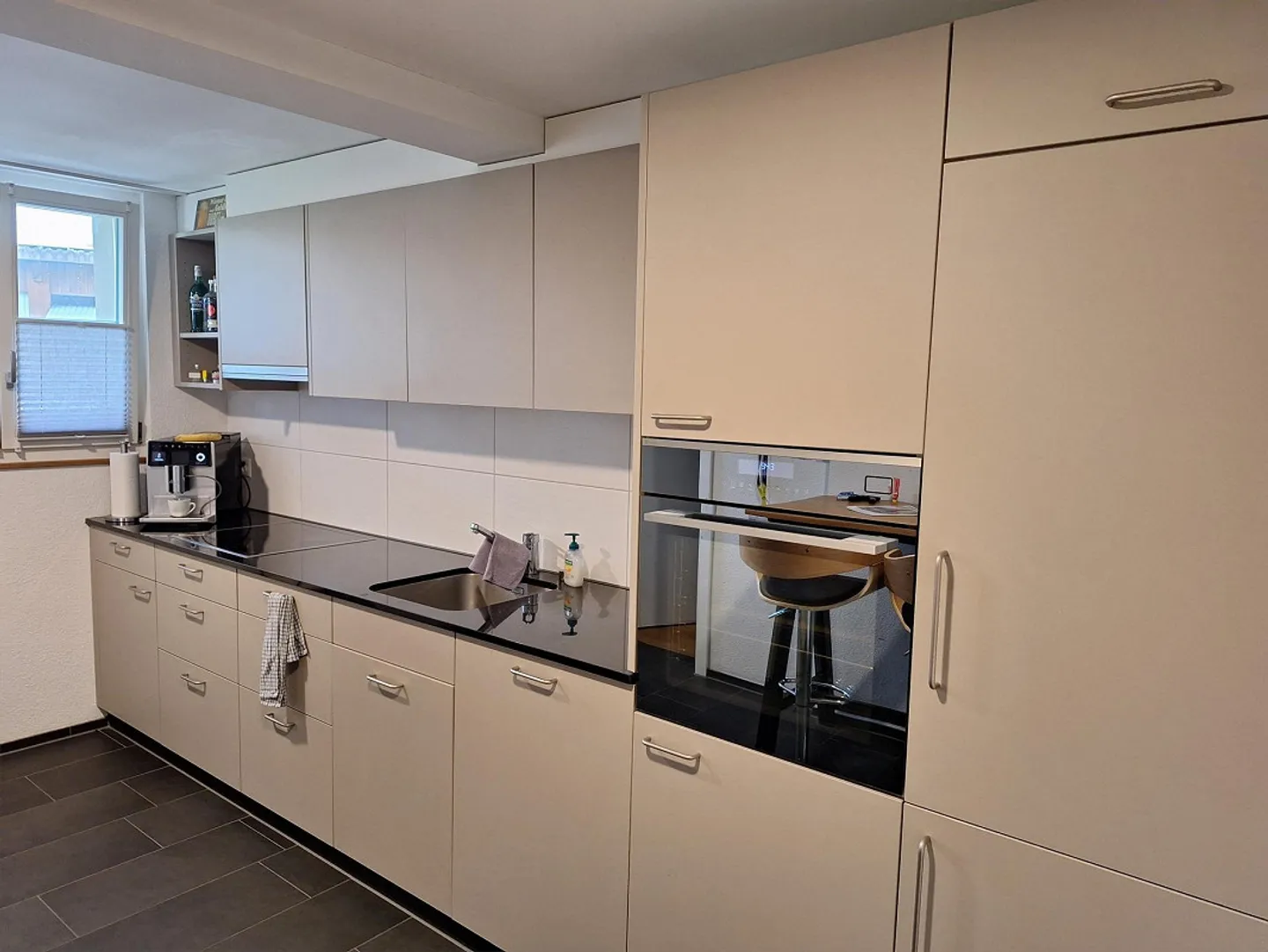 2.5 room apartment on the ground floor for rent - Photo 3 of 6