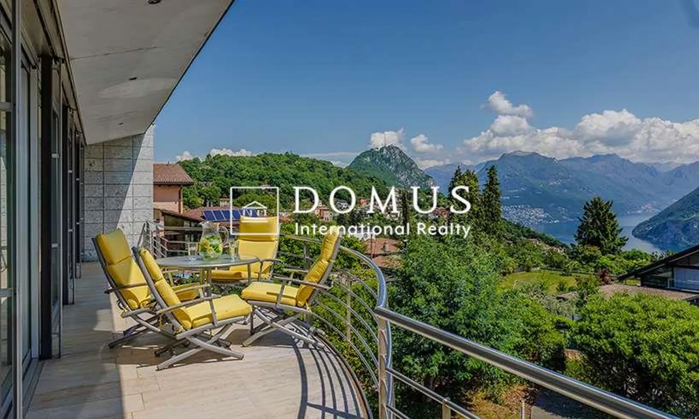 Villa moderna con vista lago - Foto 6 di 13