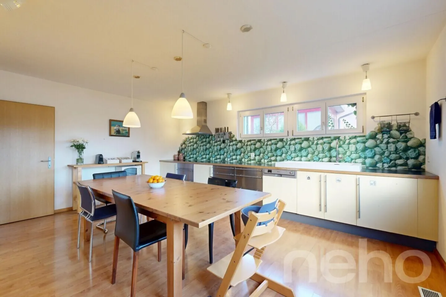 Spacious, bright and open - impressive living experience - Photo 7 of 12