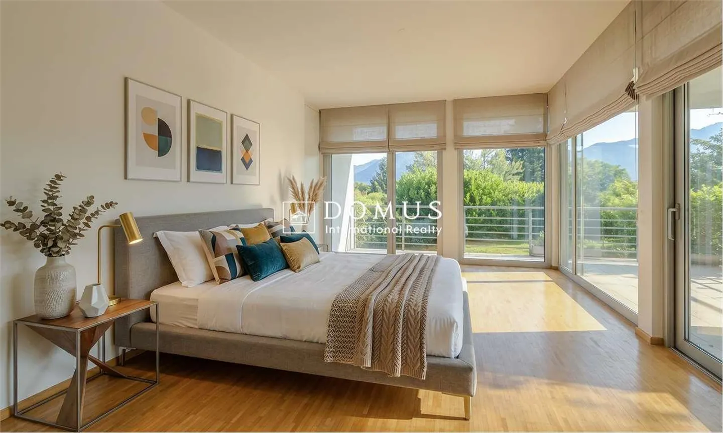 Villa moderna con vista lago - Foto 11 di 13