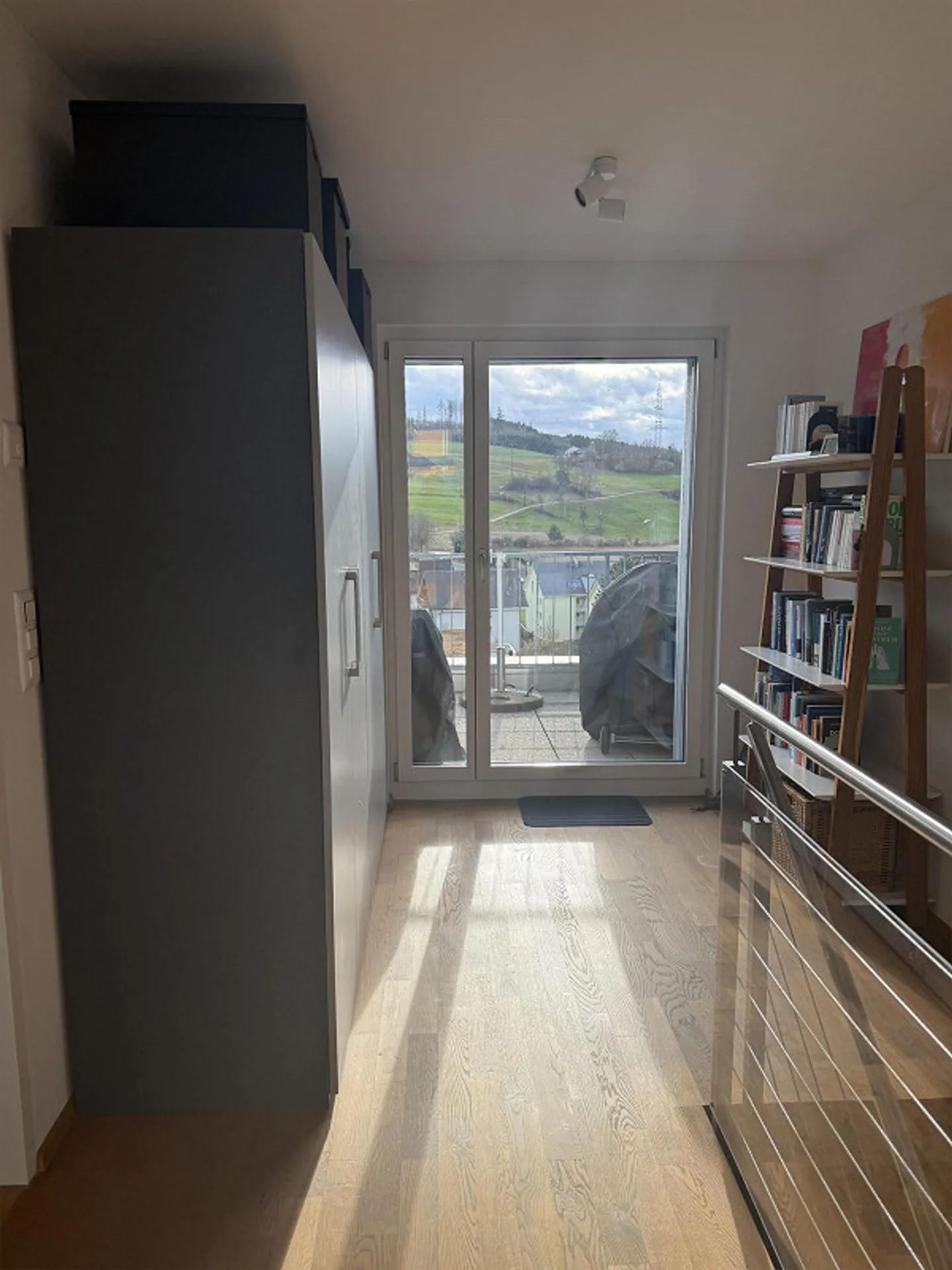 Maisonette di 3,5 stanze con terrazza sud a Birmensdorf (92 m2) - Foto 9 di 11