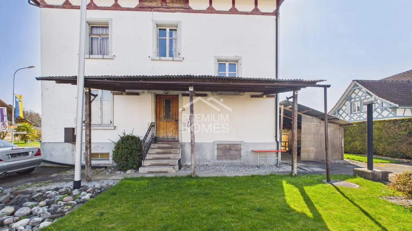 Charming Renovation Opportunity - Photo 8 of 8