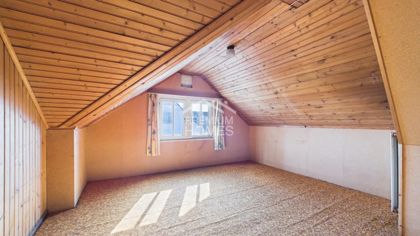 Charming Renovation Opportunity - Photo 7 of 8