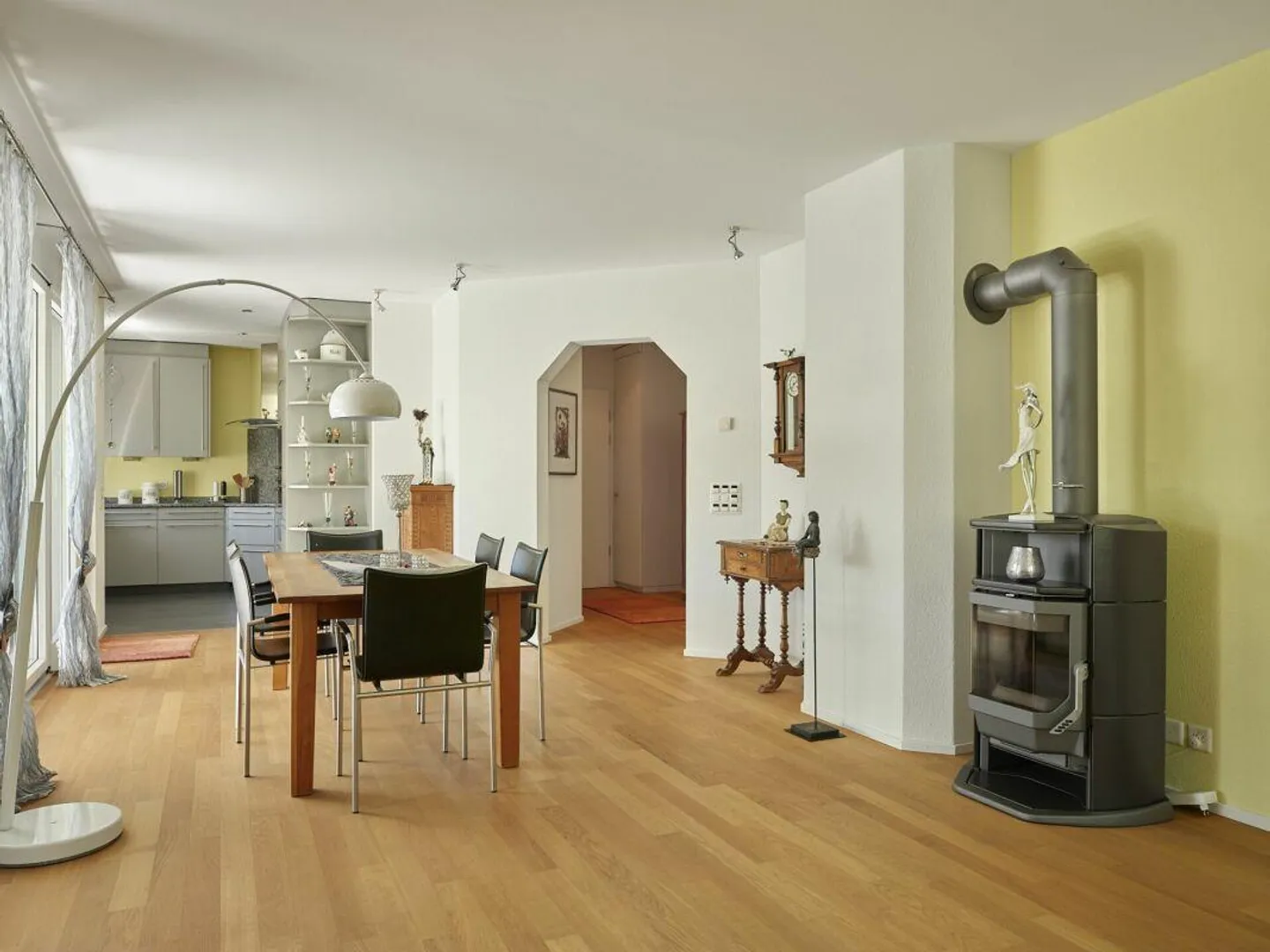 Home in the popular Oberlöchli district - Photo 3 of 17