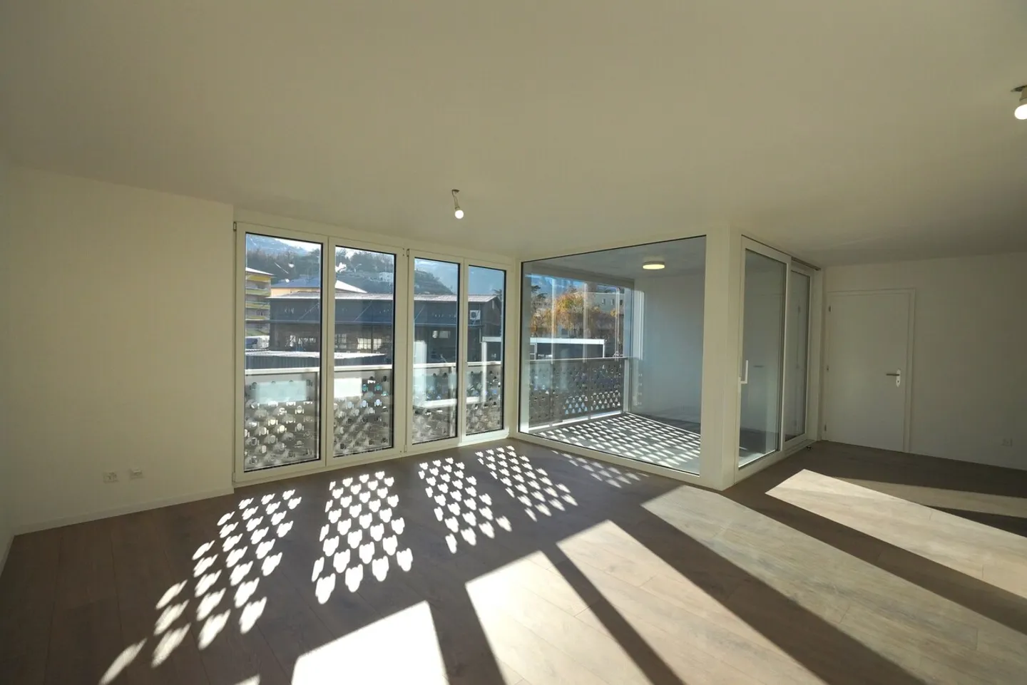 NEUE 3.5-ZIMMER-WOHNUNGEN IN SIERRE - Foto 5 von 12