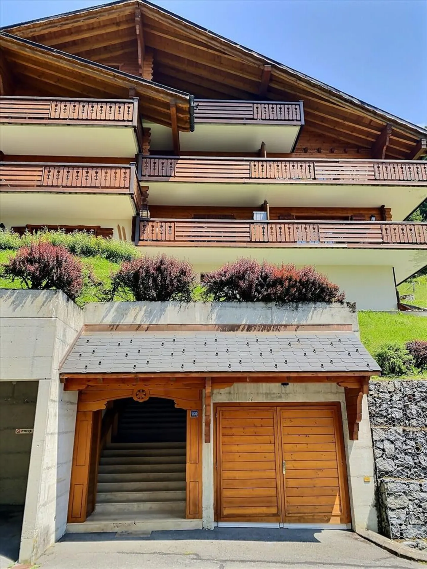 Charmant appartement 3,5 pièces avec agréable terrasse et jardin - Photo 1 sur 11