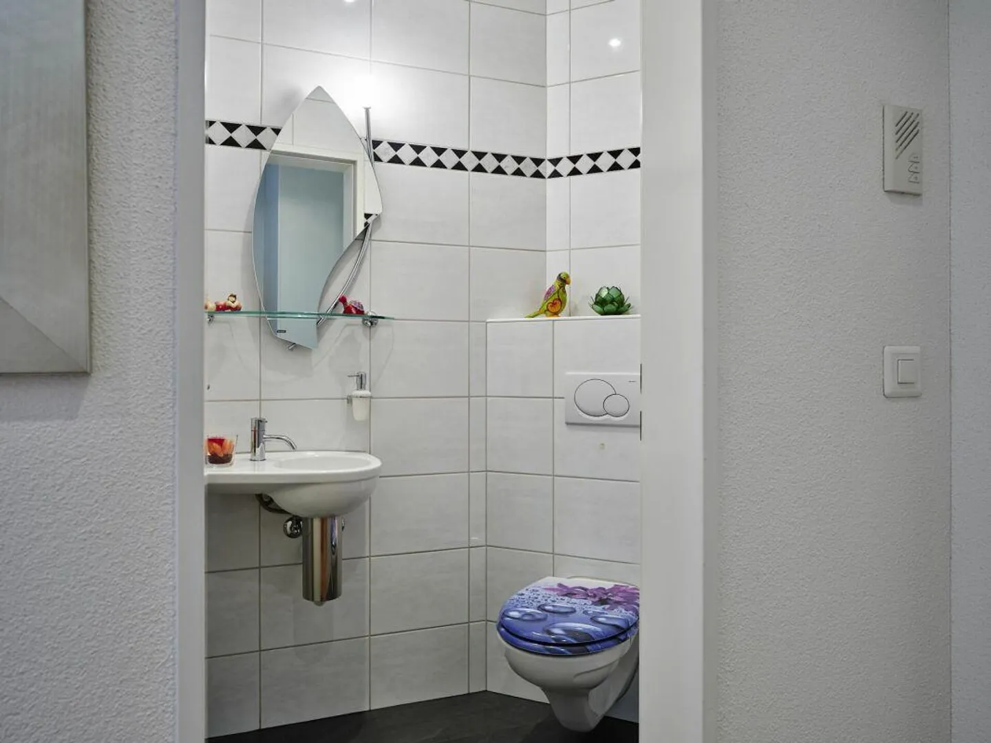 Home in the popular Oberlöchli district - Photo 14 of 17