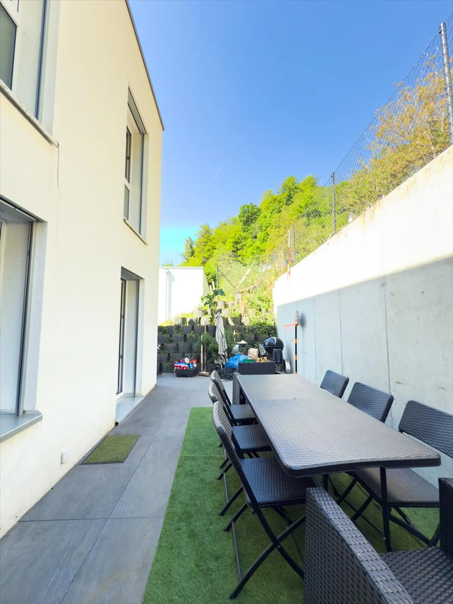 Ihr Friedhof der Ruhe: Moderne und Elegante Villa - Foto 14 von 16