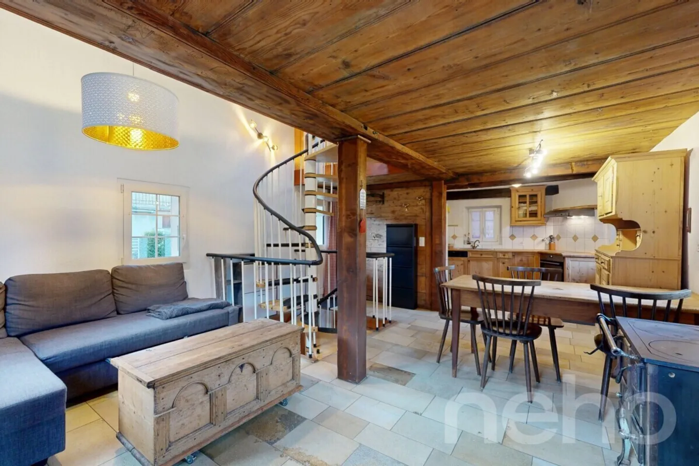 Exclusive Chalet on three levels with garden - Photo 11 of 12