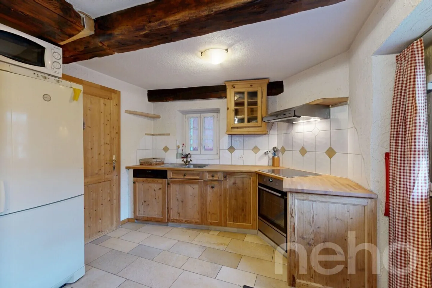 Exclusive Chalet on three levels with garden - Photo 12 of 12