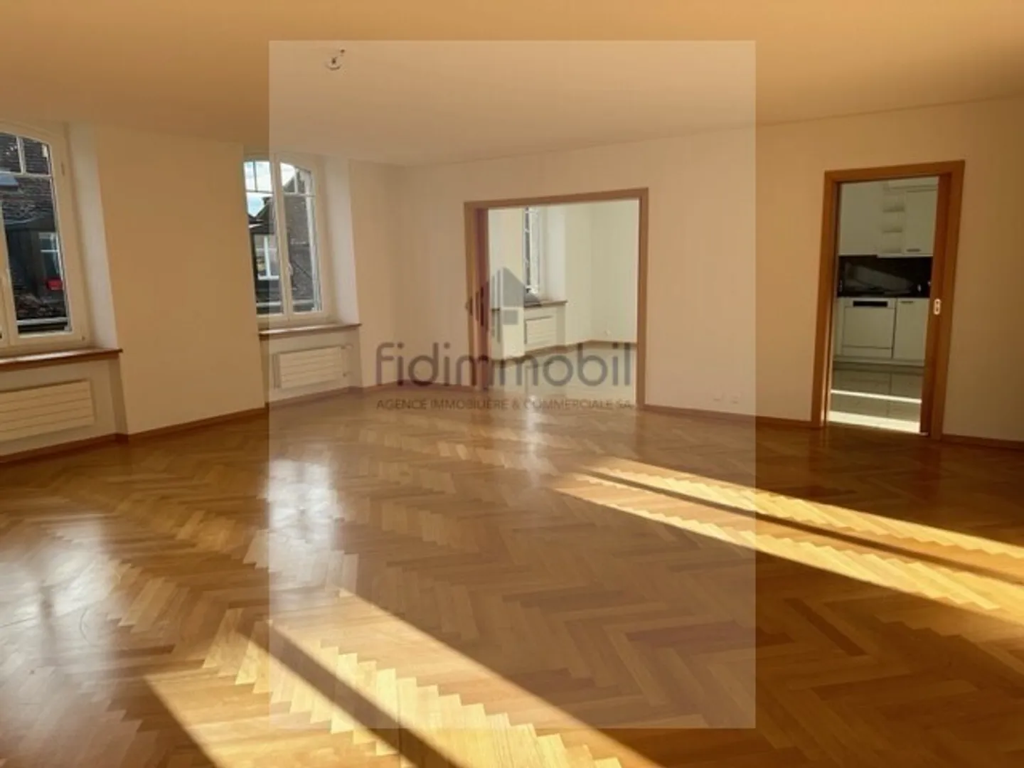 Magnifique appartement dans le centre-ville - Photo 3 sur 11