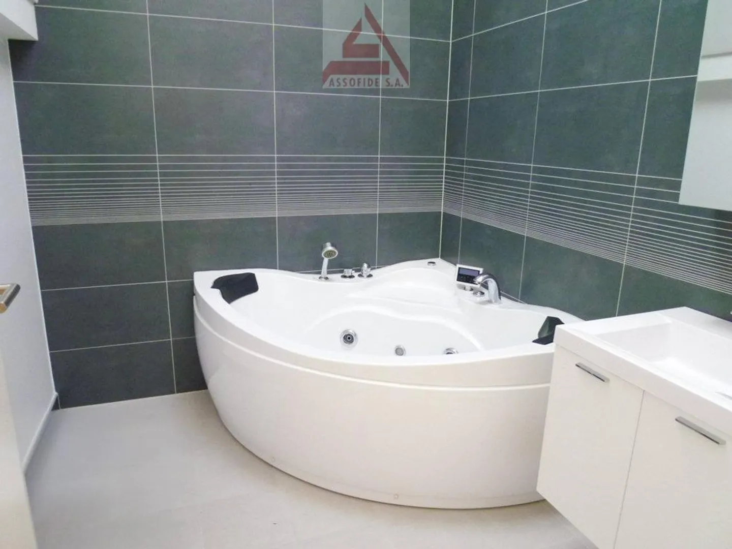 5.5-Zimmer-Duplex-Attikawohnung - Foto 6 von 7