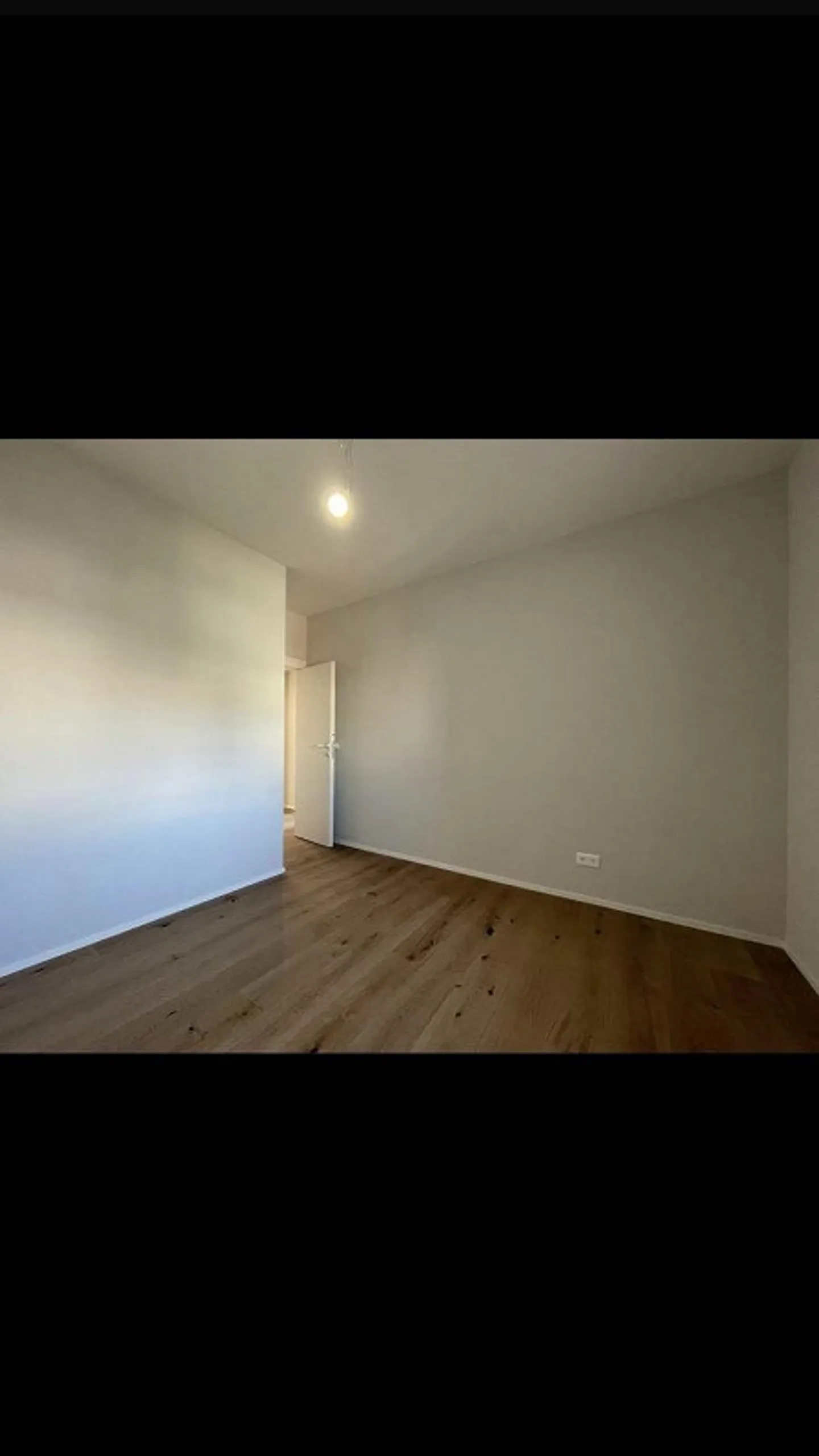 Exclusive 3.5 rooms in Breganzona Renovated with high-end finishes - Photo 3 of 13