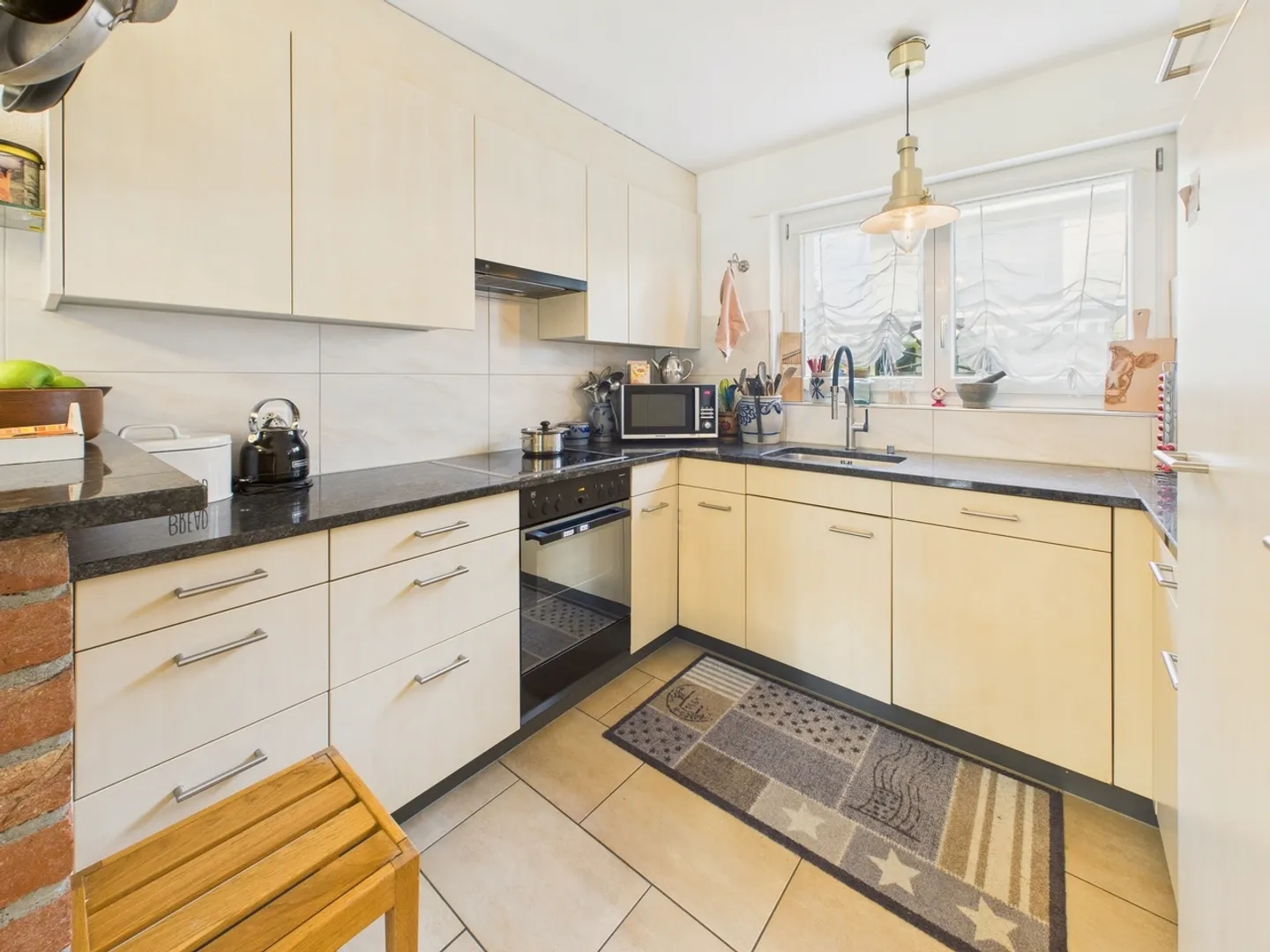 Willkommen in Ihrem neuen Zuhause in Pfyn: Ideal für Familie und Pendler - Photo 4 of 13