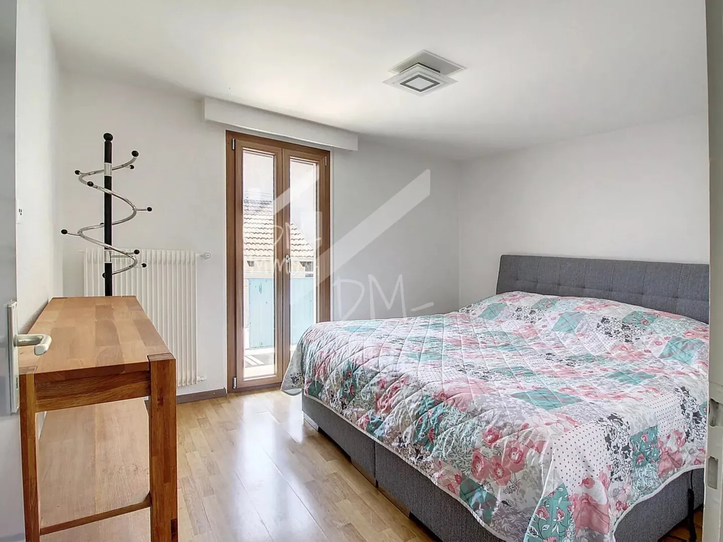 Renoviertes Dorfhaus + Studio + kleine Scheune zu renovieren - Foto 5 von 13