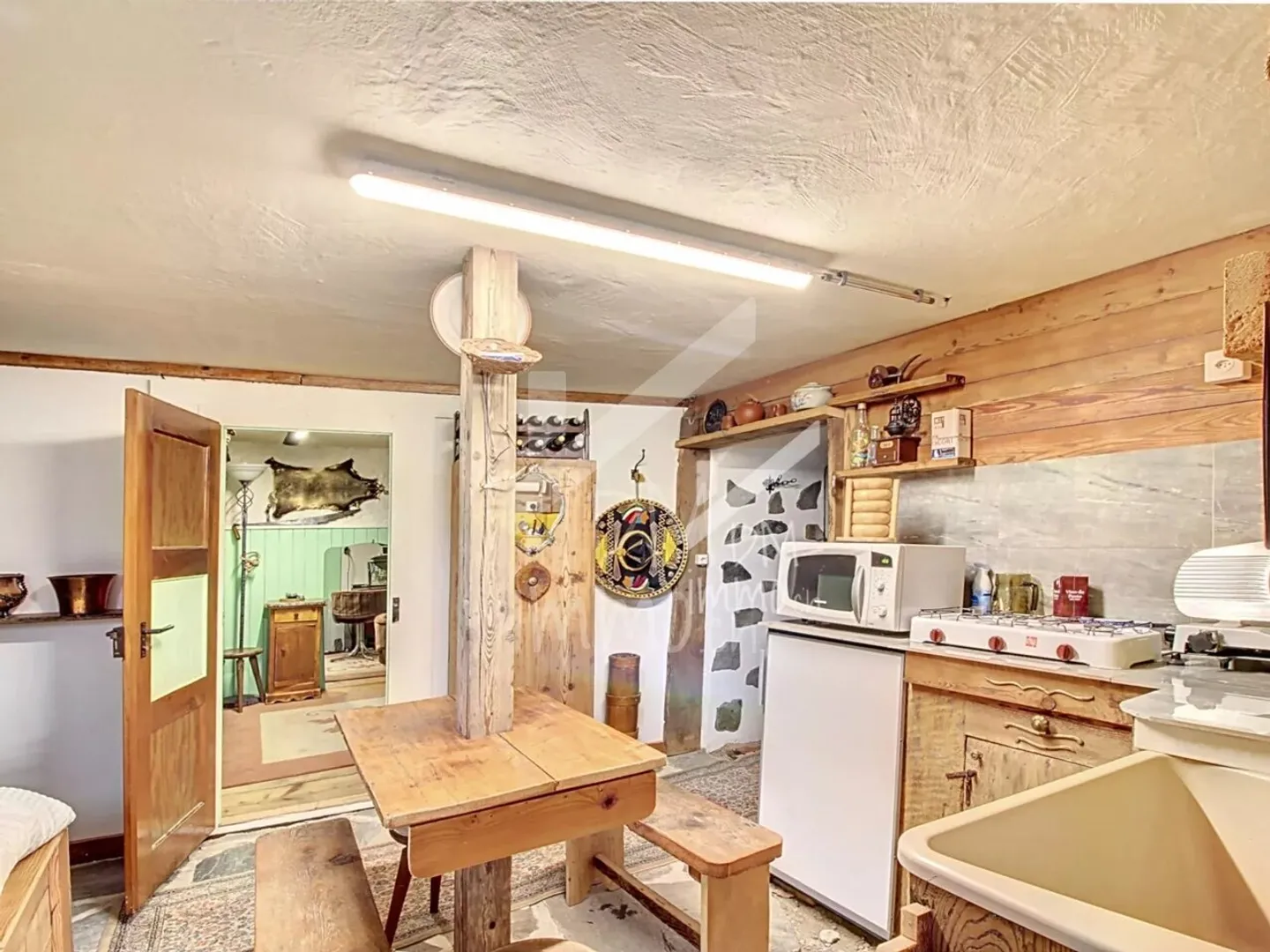 Renoviertes Dorfhaus + Studio + kleine Scheune zu renovieren - Foto 10 von 13