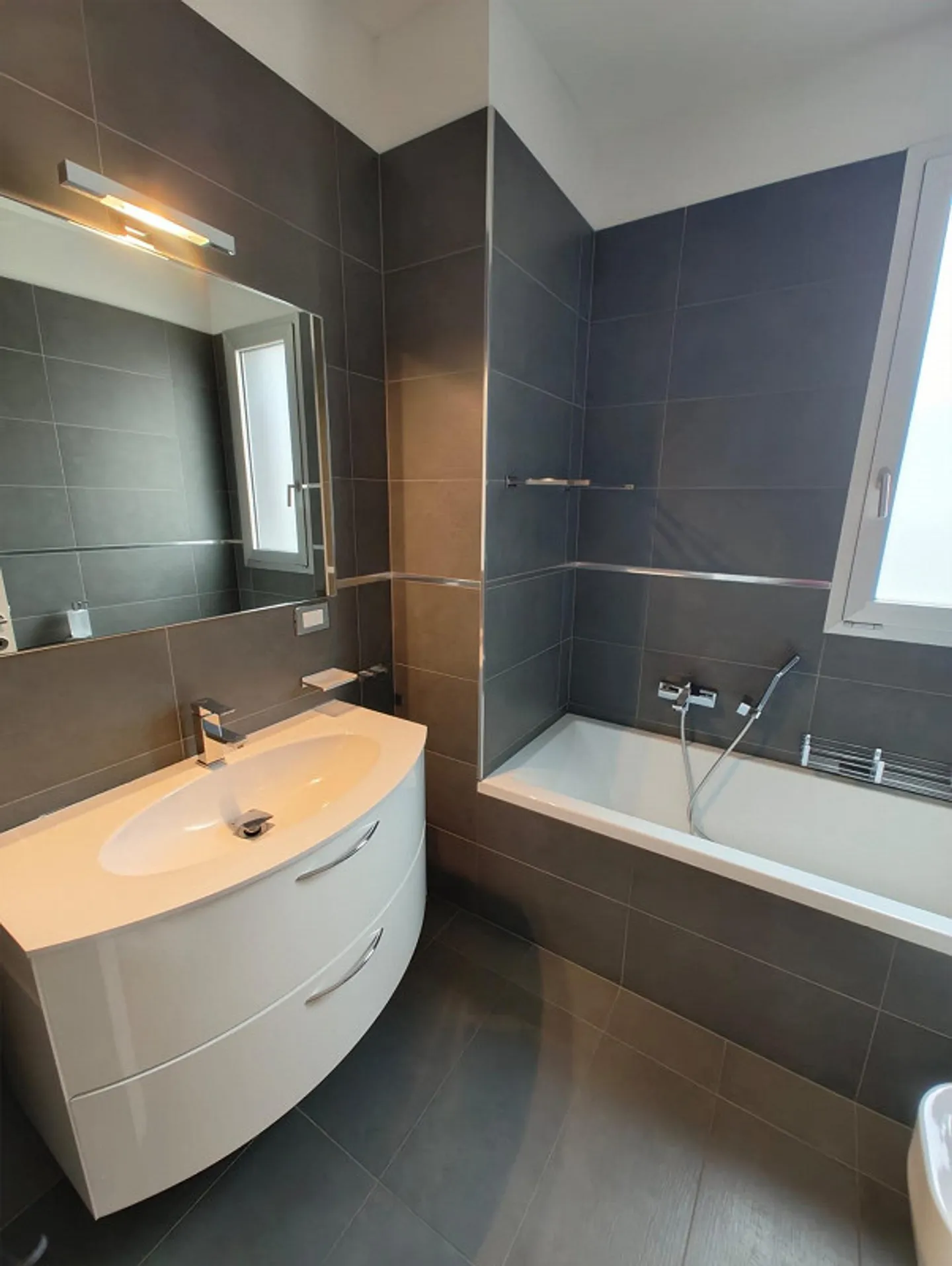 Appartamento luminoso 3.5 locali - Foto 7 di 9