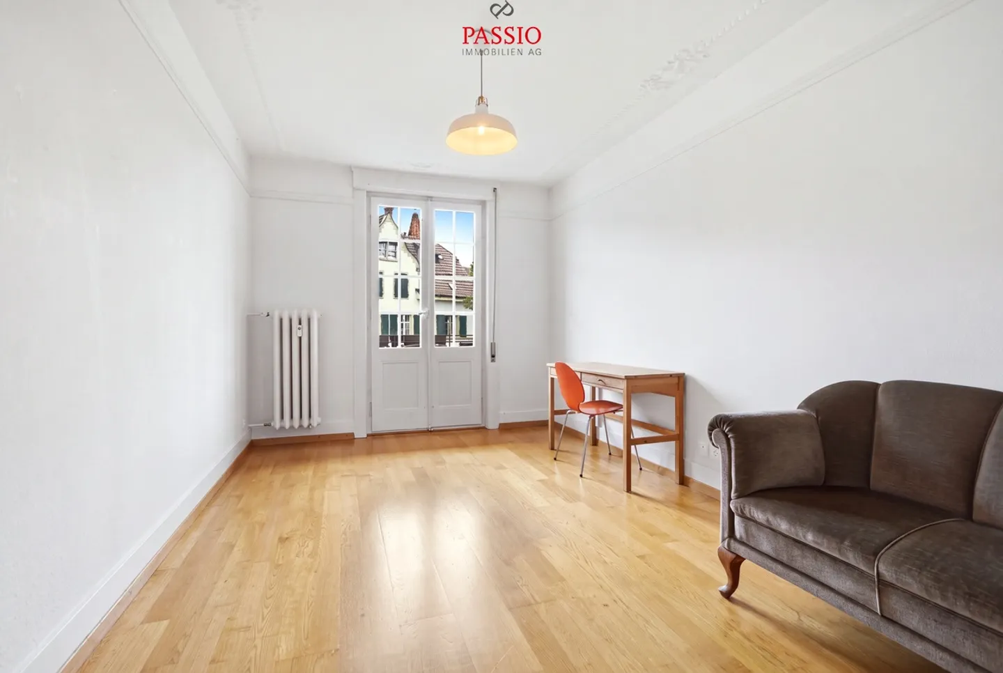 Old Building Charm in Bern - 3-Room Apartment with Generous Balcony - Photo 6 of 15