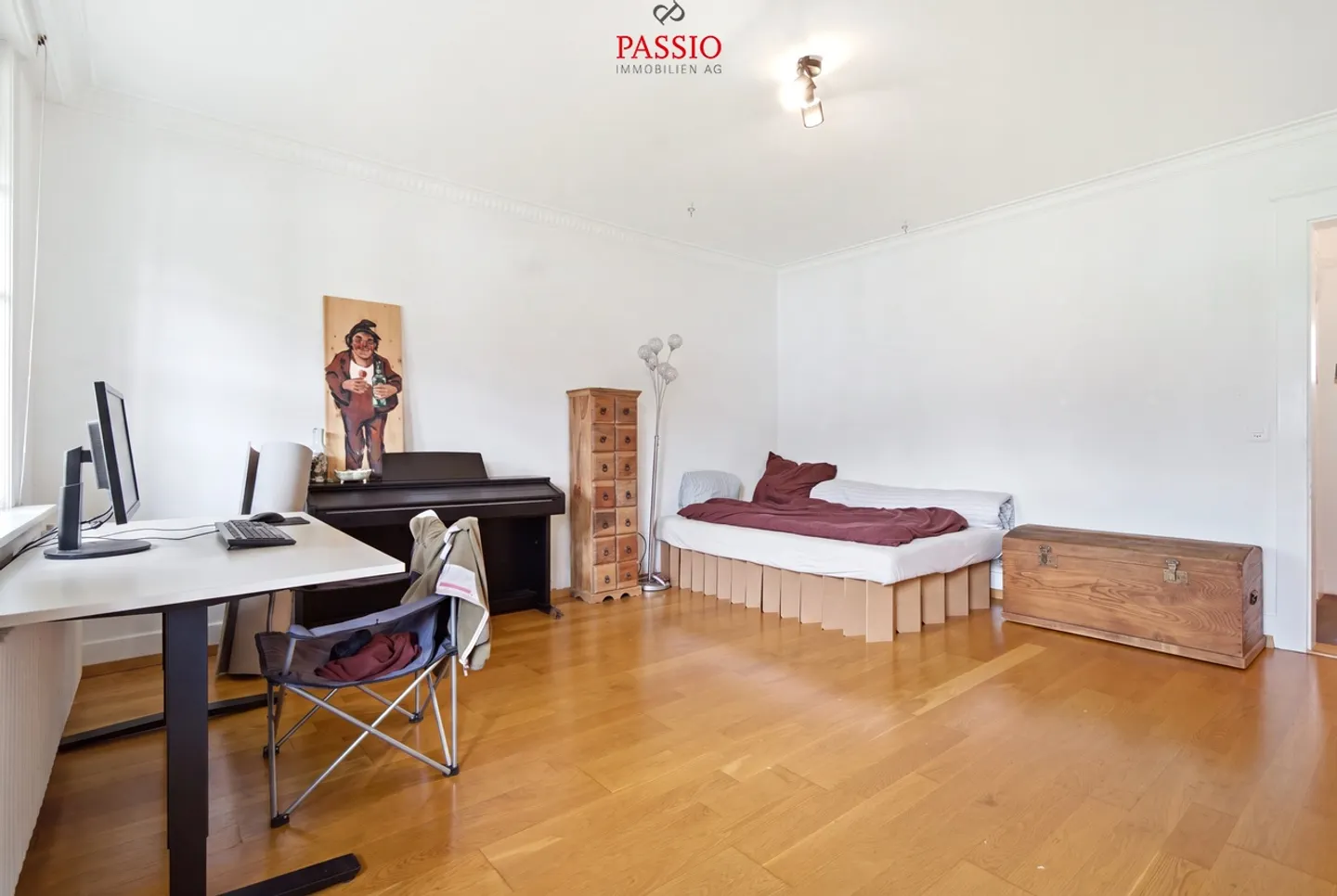 Old Building Charm in Bern - 3-Room Apartment with Generous Balcony - Photo 9 of 15