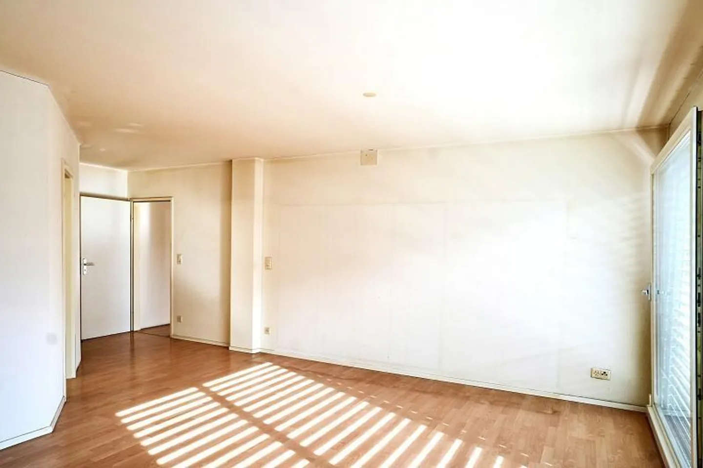 Appartement Loft de 6 1/2 pièces au 1er étage dans un emplacement central - Photo 7 sur 27