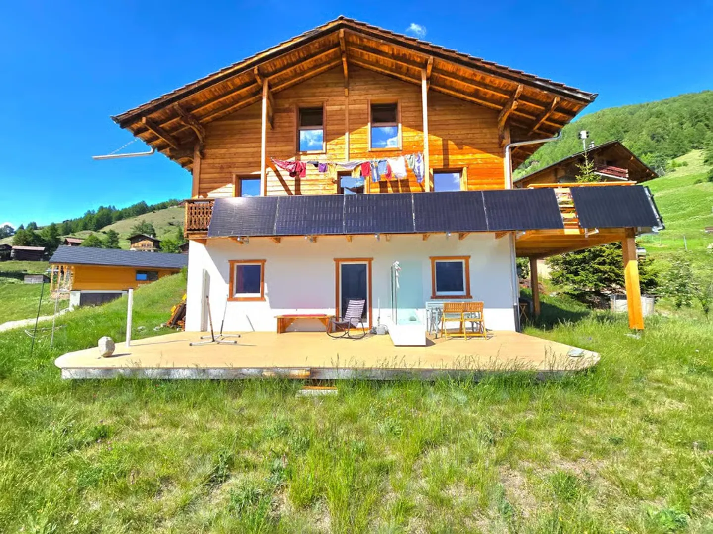 Appartement rénové avec  terrasse, vue imprenable et plein soleil à Eison (St-Ma - Photo 1 sur 13