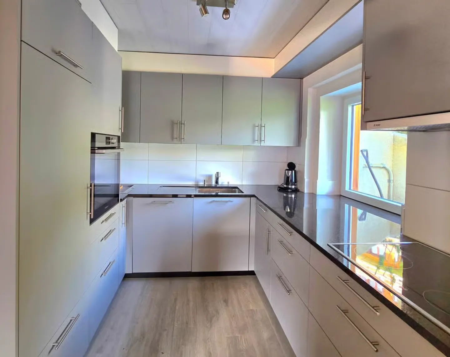 Appartement rénové avec  terrasse, vue imprenable et plein soleil à Eison (St-Ma - Photo 6 sur 13