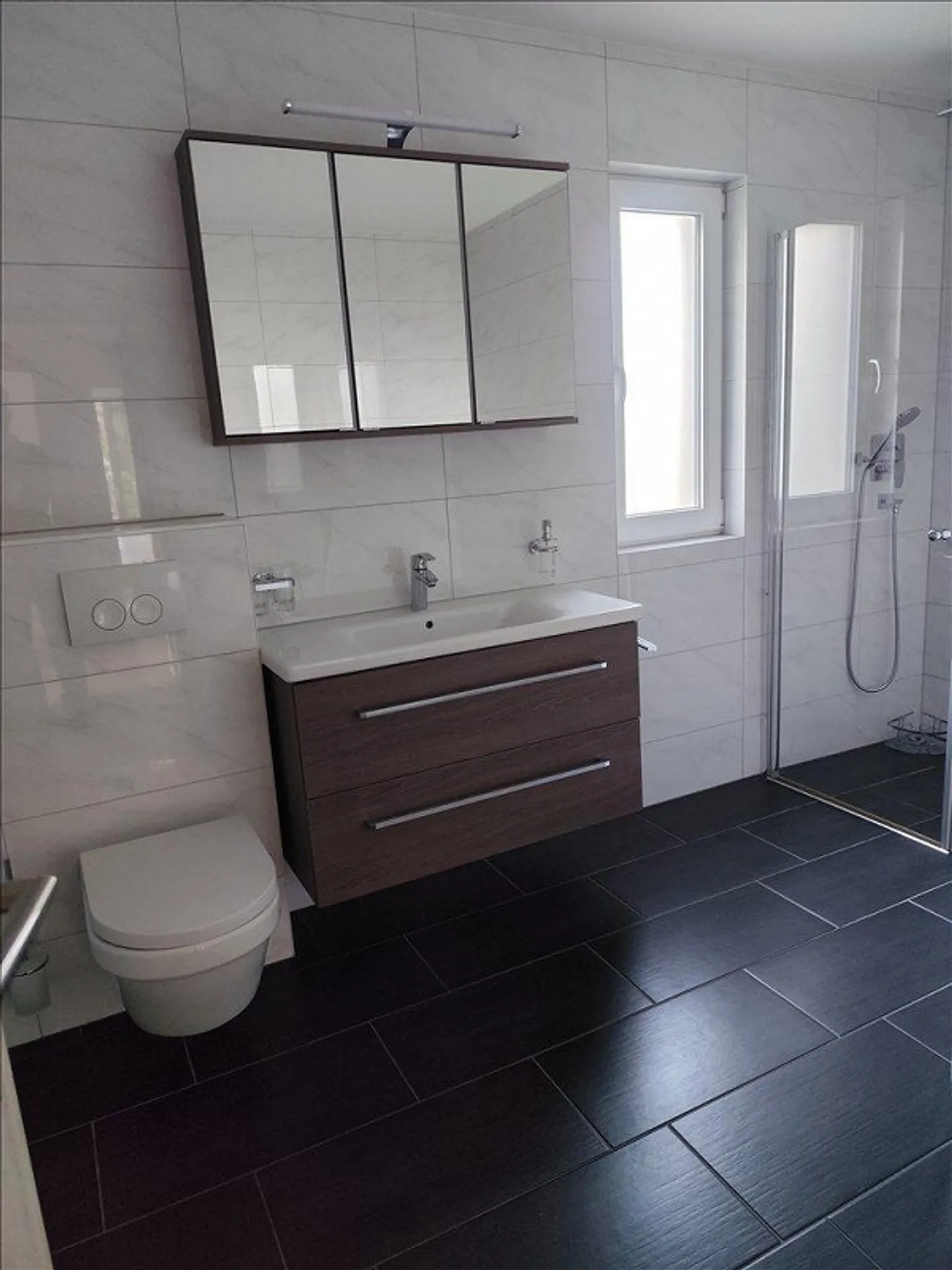 Modernes Büro im Grünen - Foto 13 von 16