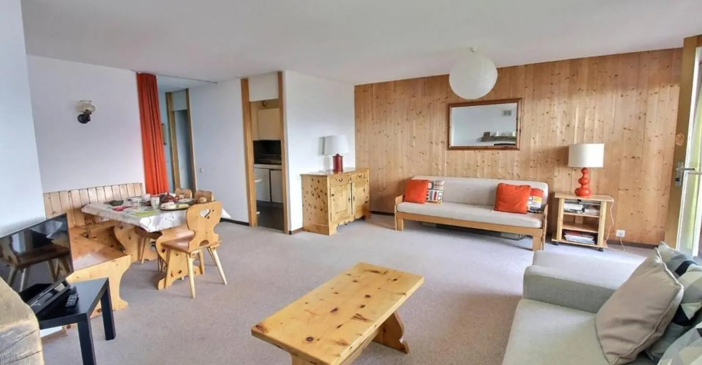 Charmant appartement 3 pièces - Photo 2 sur 9