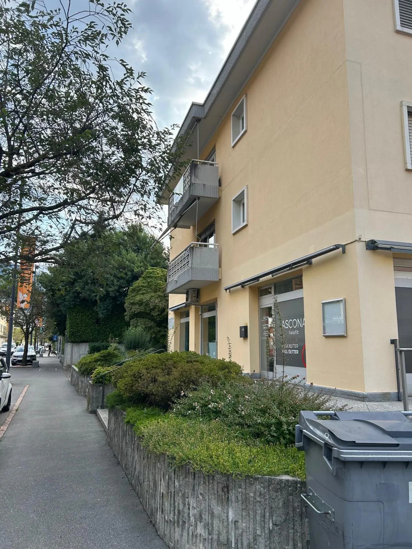 ASCONA CENTER FOR RENT 3.5 ROOMS - Photo 2 of 6