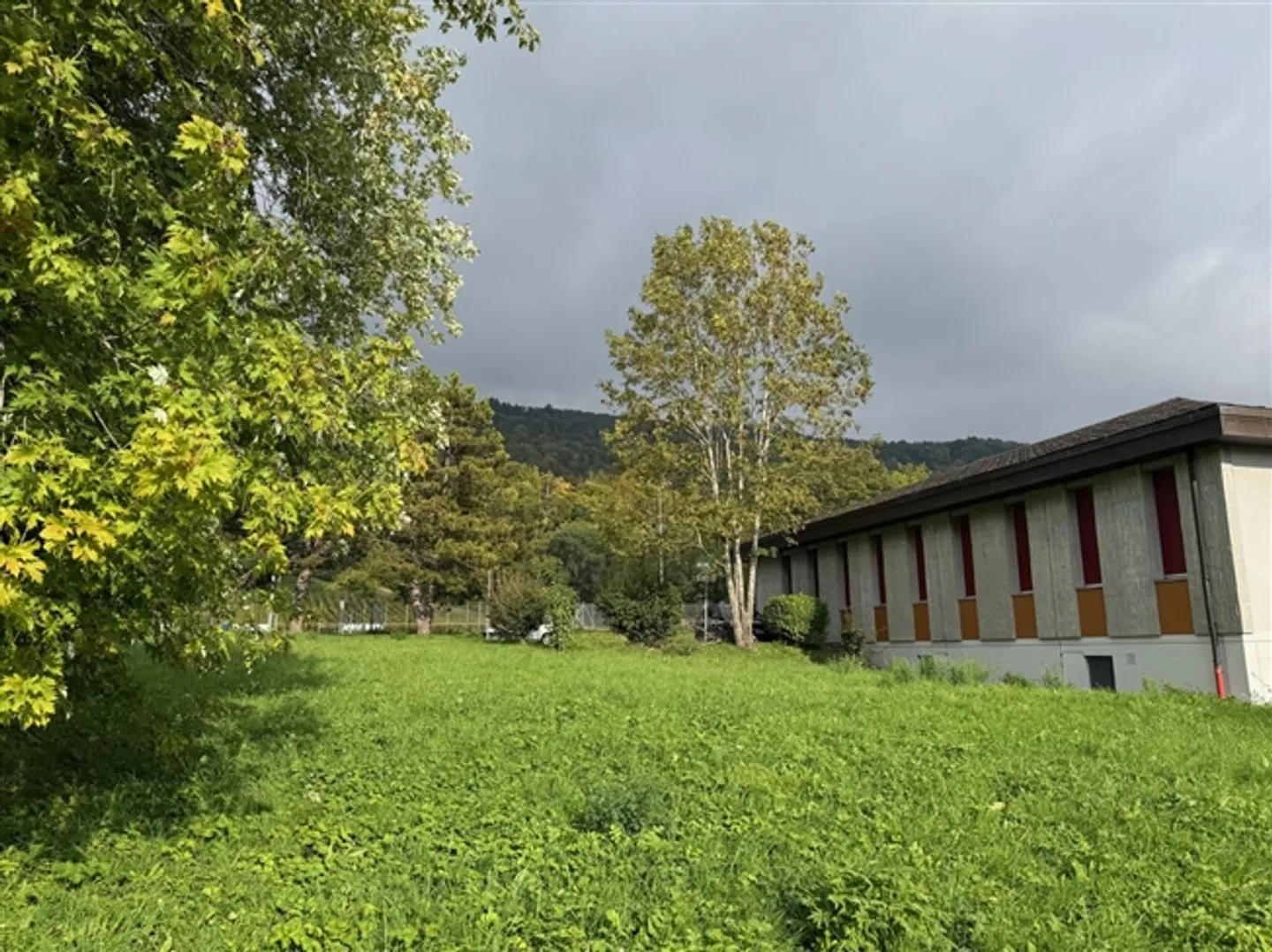 Cressier/NE Opportunity to acquire a building plot - Photo 2 of 8