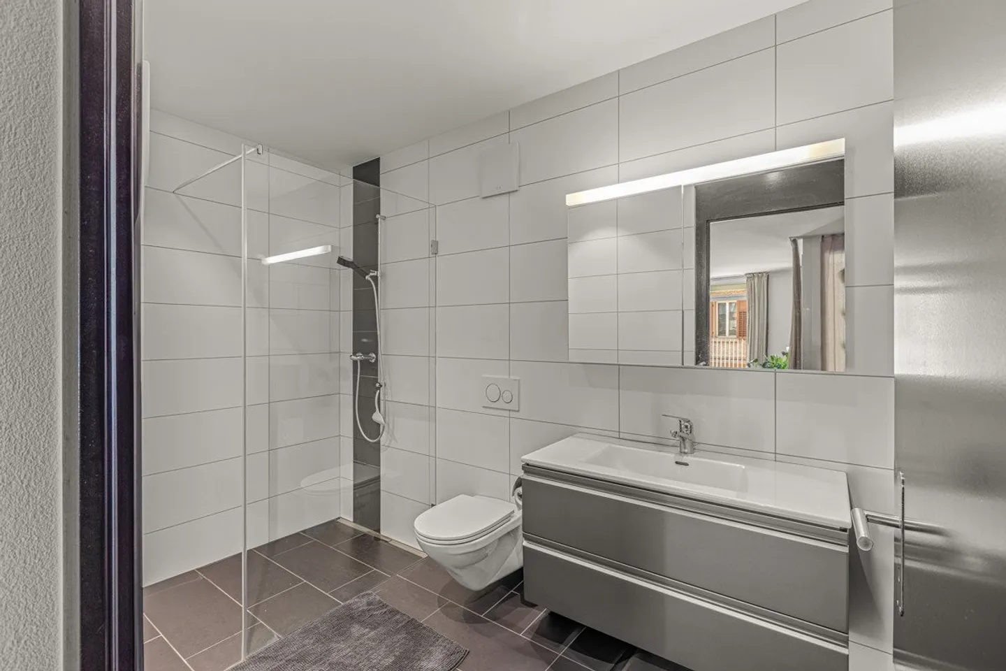 Studio élégant avec charme au cœur de Dietikon - Photo 7 sur 11