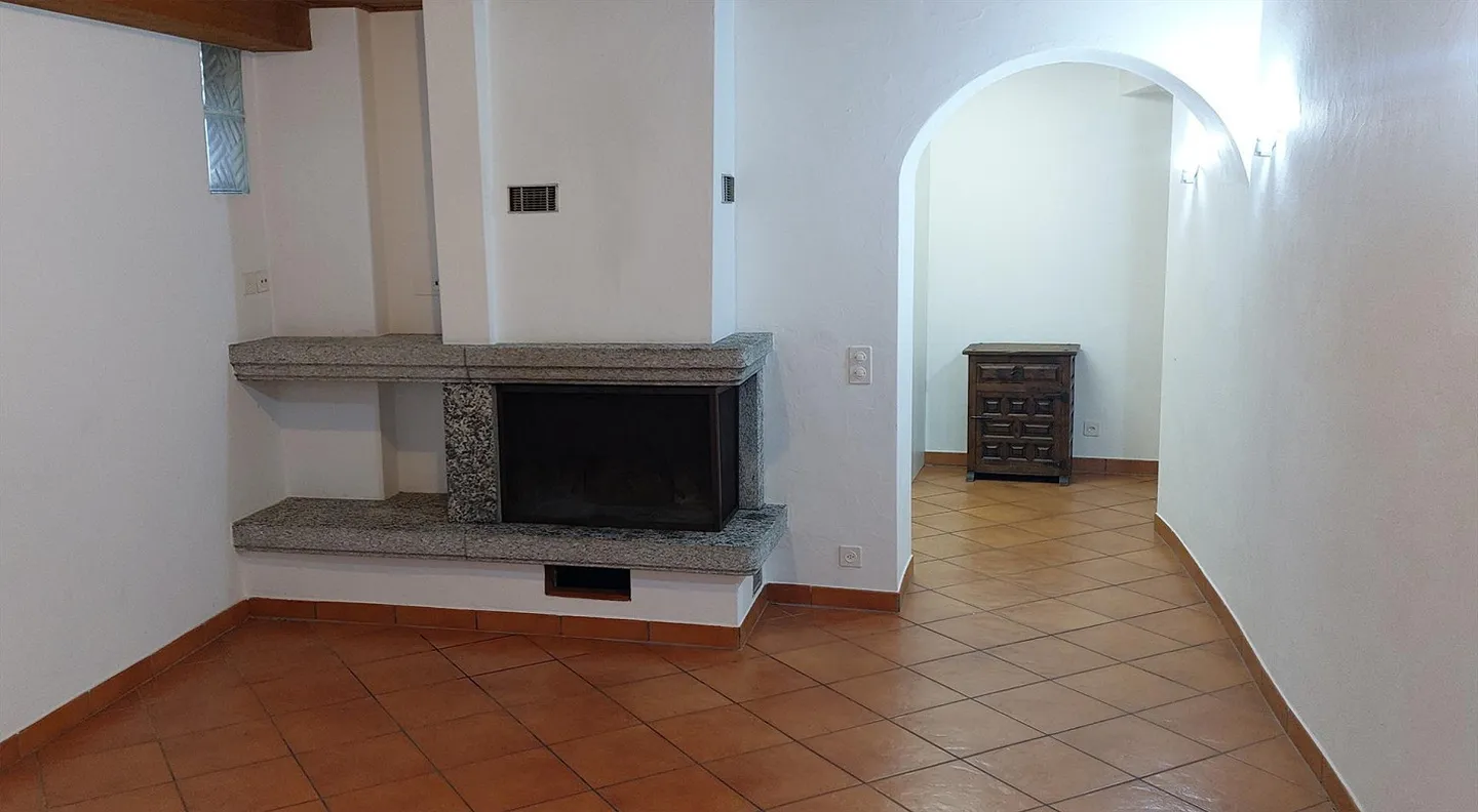 Appartamento Incantevole Vicino all'Ospedale - Foto 2 di 9