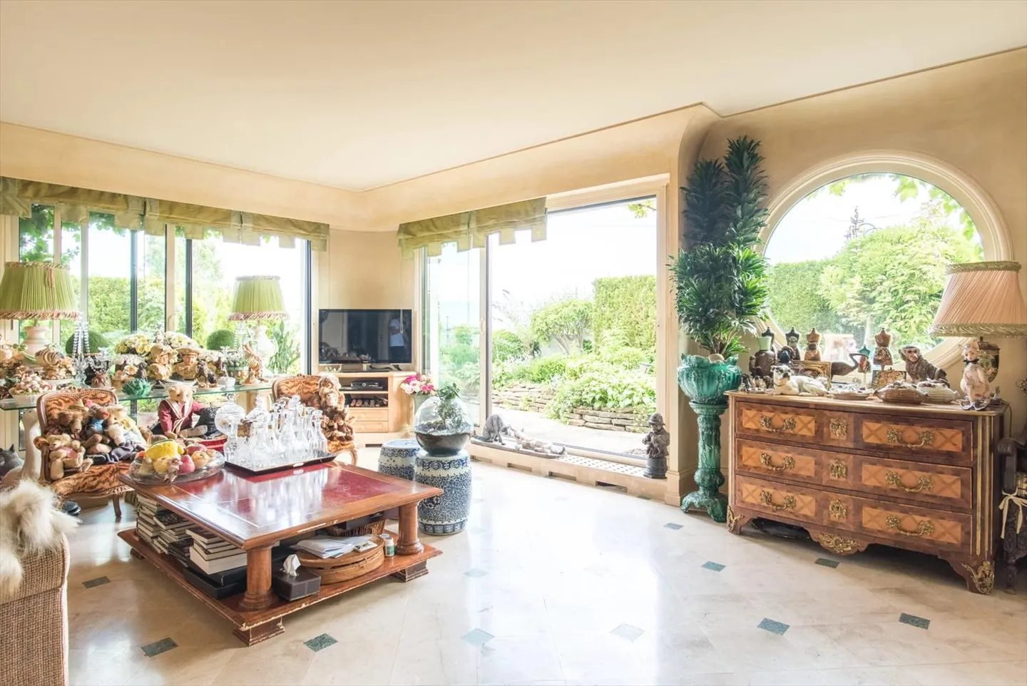 FLORISSANT | ATTICO DI 140 M2 + TERRAZZA DI 147 M2 - Foto 2 di 13
