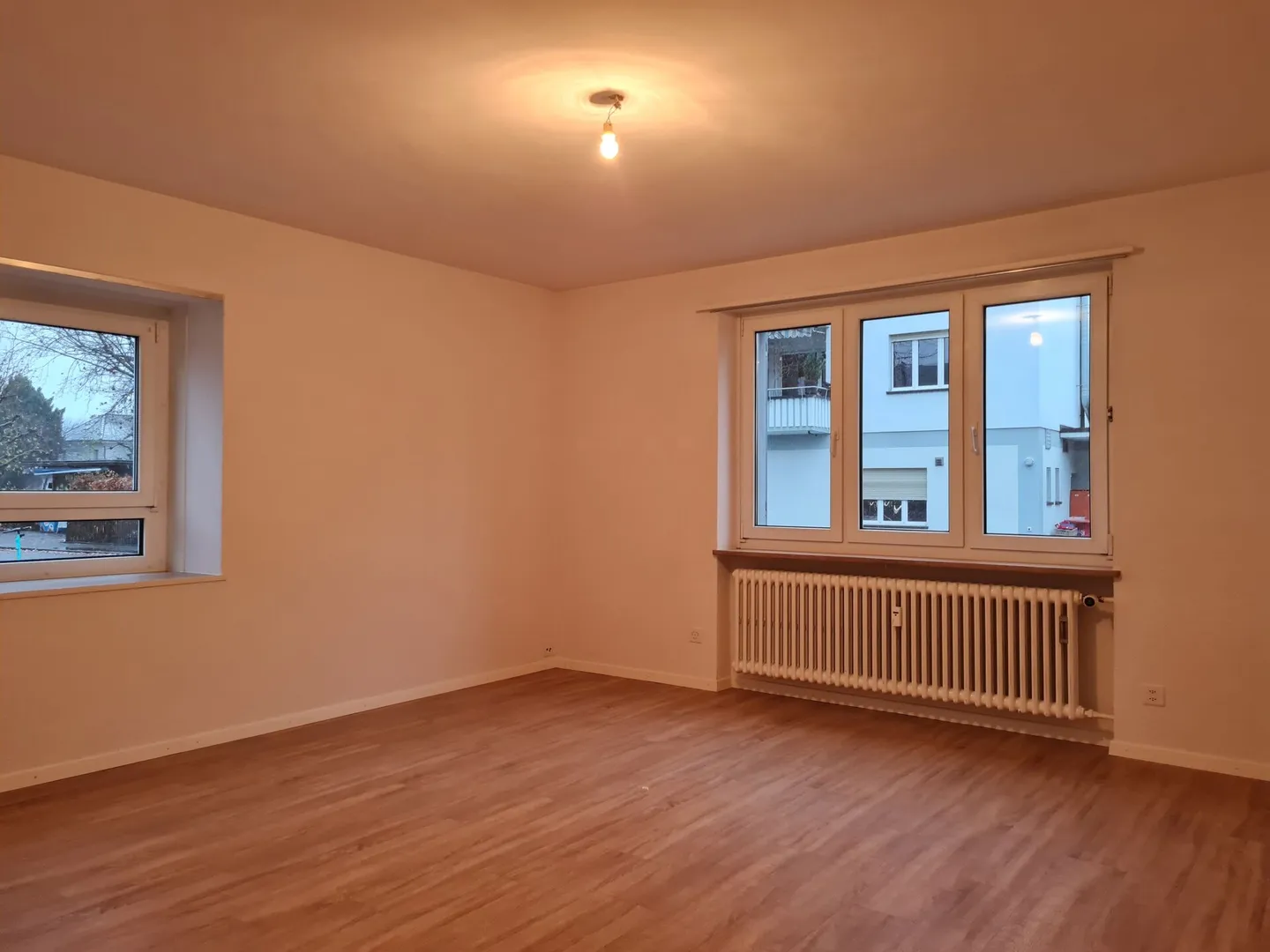 Appartement 3,5 pièces au rez-de-chaussée surélevé - Photo 3 sur 8