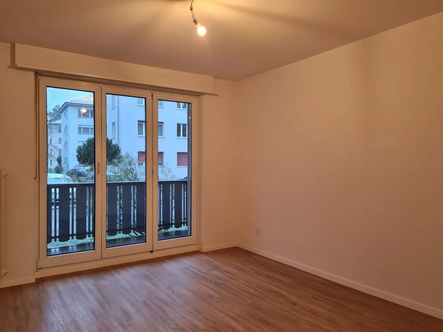 Appartement 3,5 pièces au rez-de-chaussée surélevé - Photo 4 sur 8