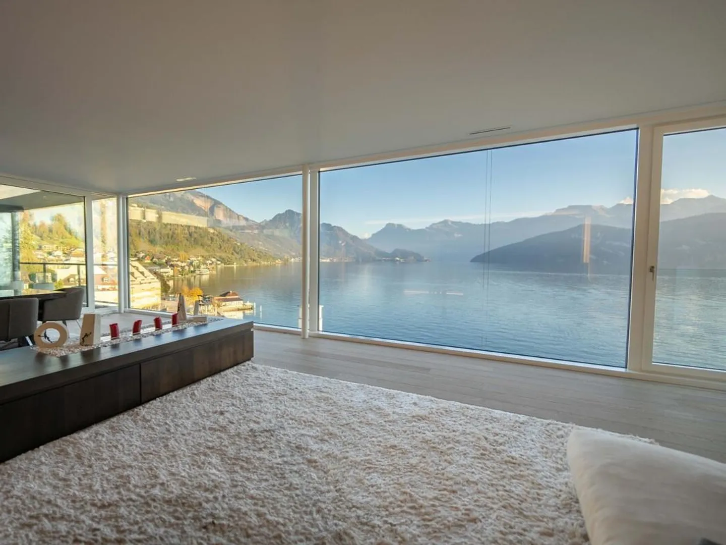 Luxus-Penthouse mit Seeblick - Foto 1 von 4