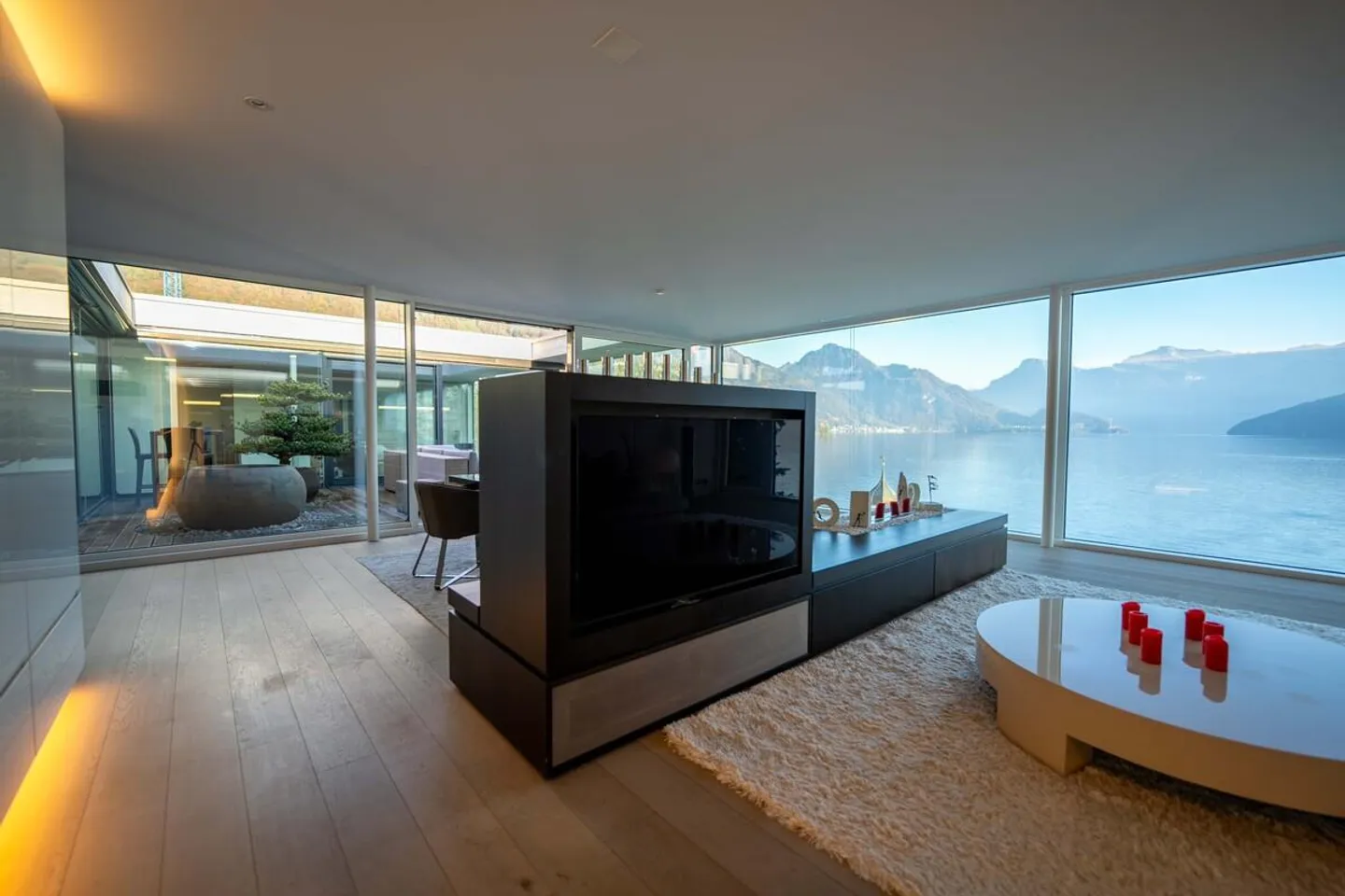 Luxus-Penthouse mit Seeblick - Foto 2 von 4