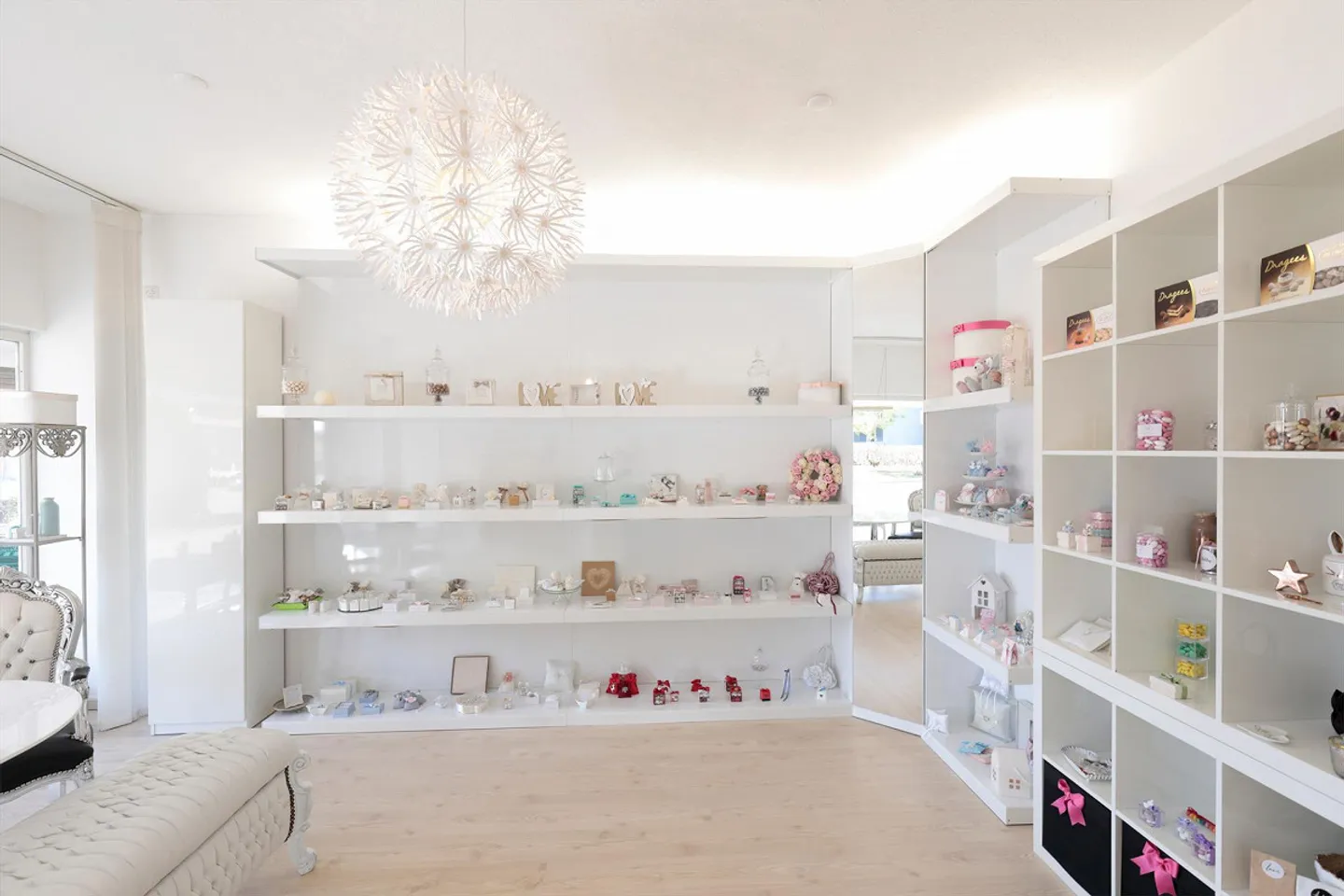 Large Shop Window in Kloten in the Hohrainli District - Photo 9 of 14