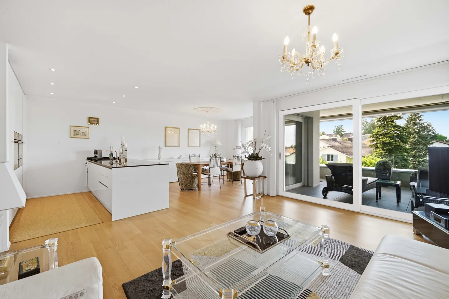 Apartment for sale - Photo 1 of 7