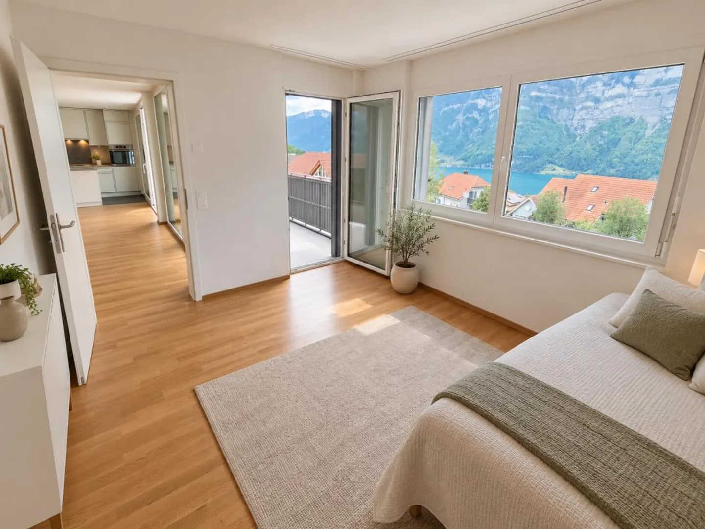 La tua nuova casa con panorama sul lago e sulle montagne - Foto 7 di 14