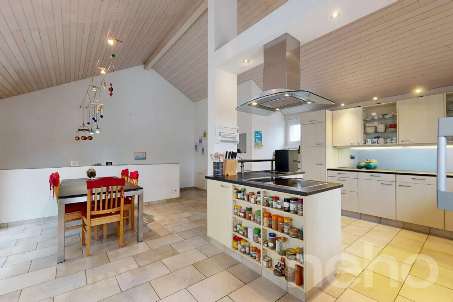 Ampia casa bifamiliare con appartamento e vista panoramica - Foto 7 di 12