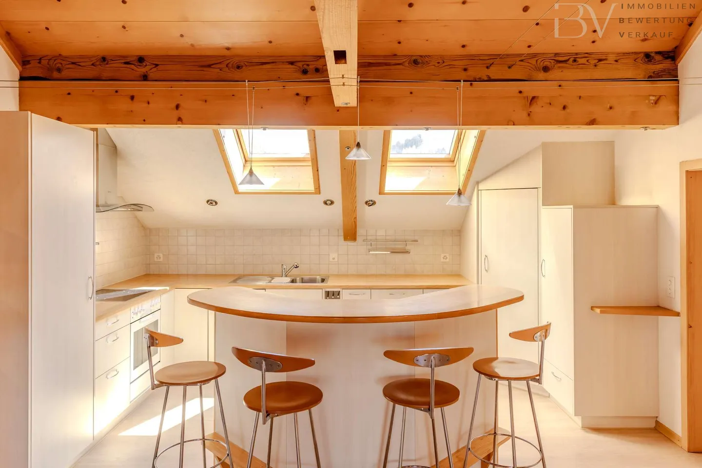 Maison de 3 familles avec grange - Photo 6 sur 17
