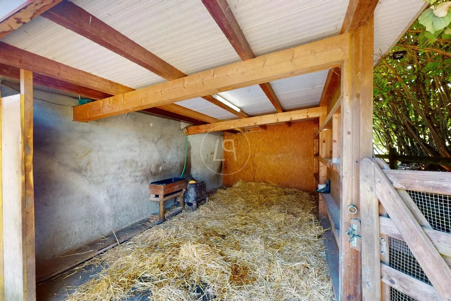 Renovierte Farm mit Reiteinrichtungen - Foto 20 von 27