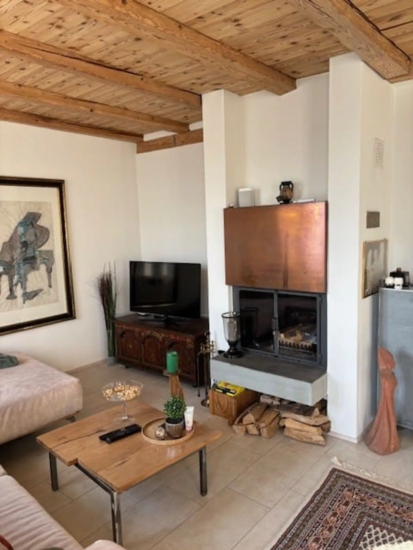 Charming Villa with Lake View - Photo 11 of 11