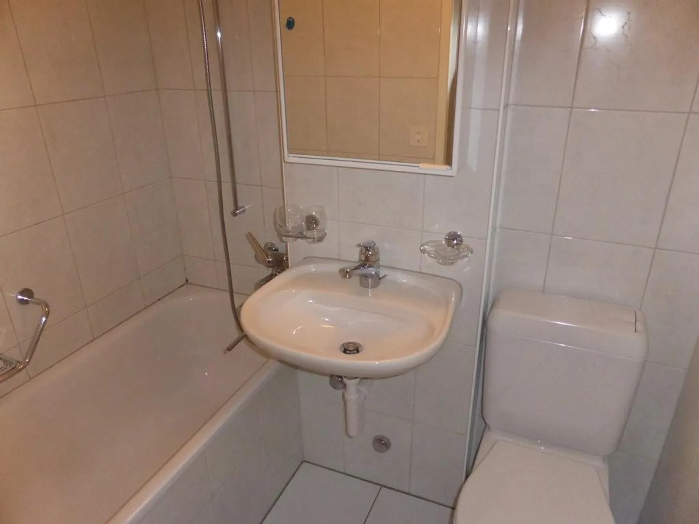 Appartamento tranquillo e soleggiato con area giardino - Foto 3 di 6