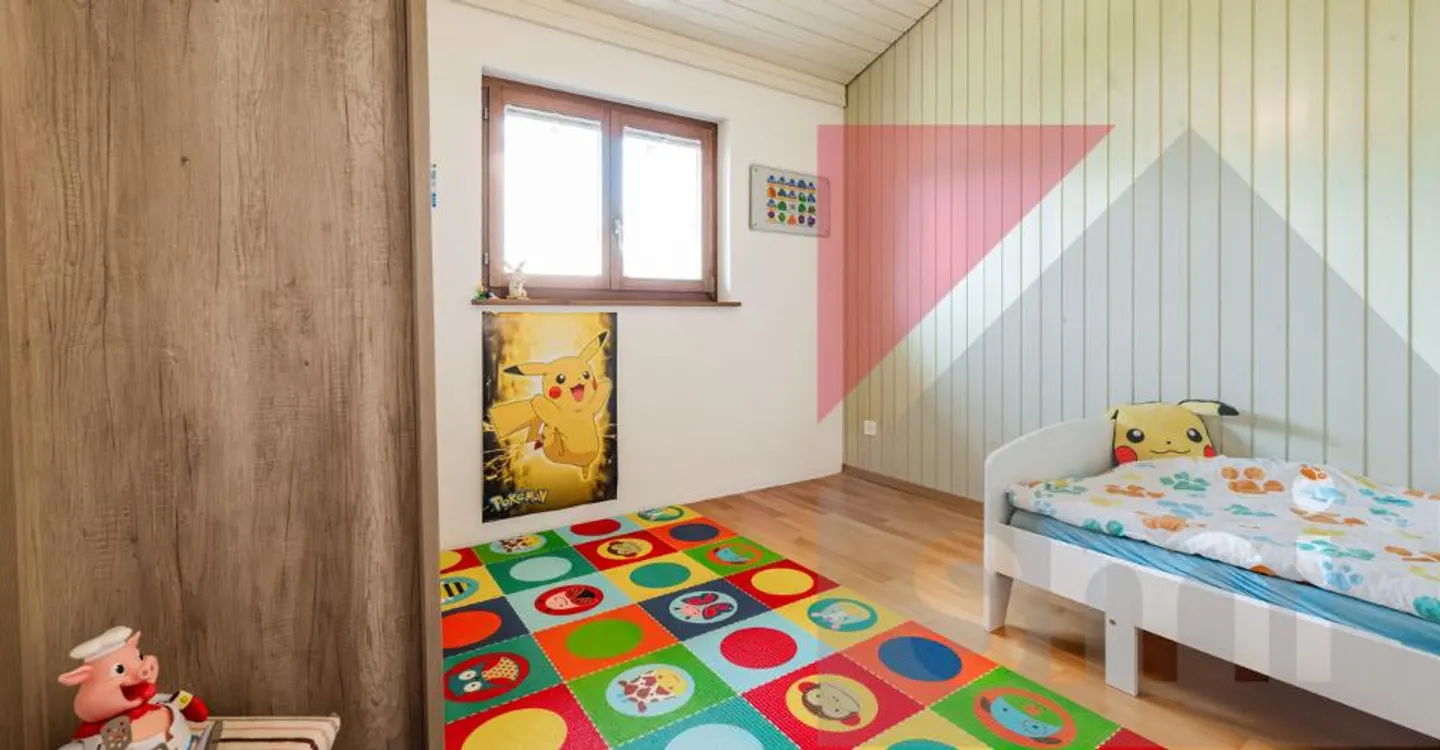 Comfortable villa with independent studio, plot of 1055m2 - Photo 8 of 12