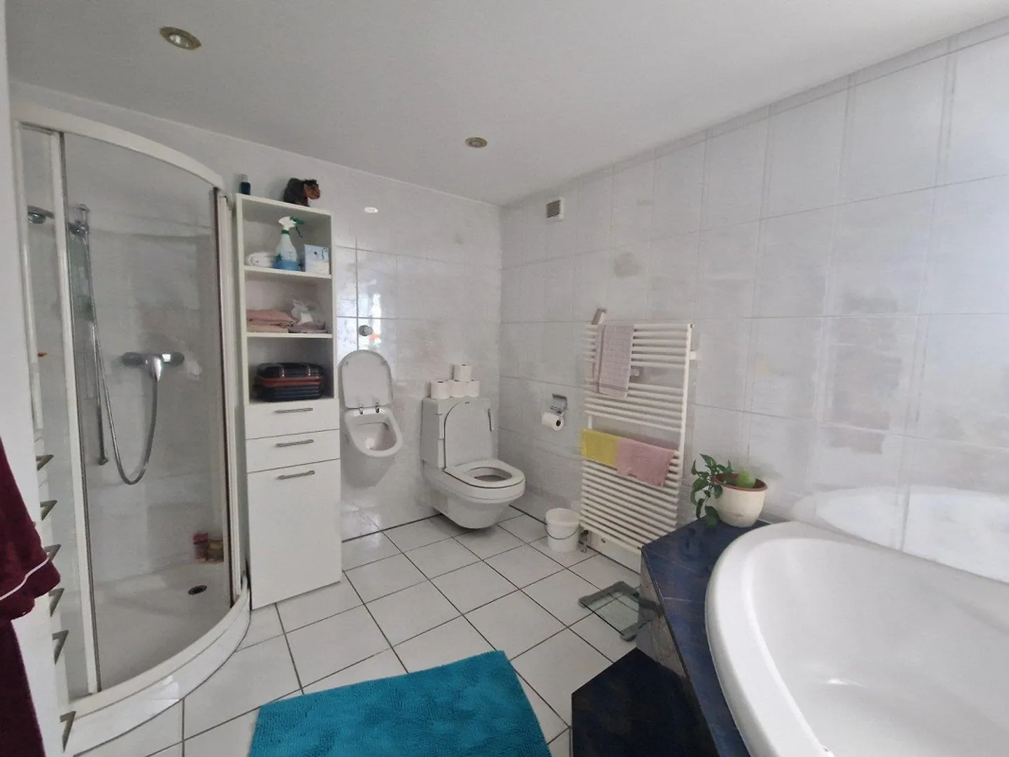 Extraordinary 2.5-room apartment with wellness oasis - Photo 11 of 21
