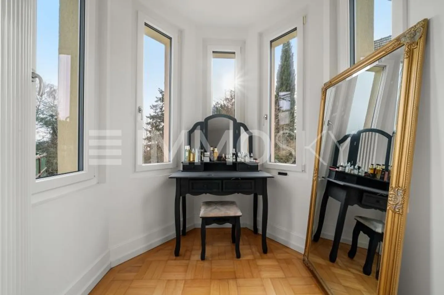 Wunderschönes Herrenhaus mit Blick auf den See - Foto 6 von 10